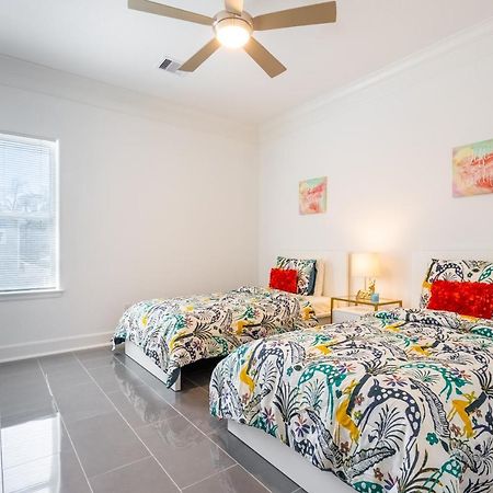 Cute Cozy House Close To Major Sporting Events And Restaurants Houston Bagian luar foto
