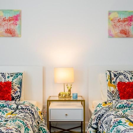 Cute Cozy House Close To Major Sporting Events And Restaurants Houston Bagian luar foto